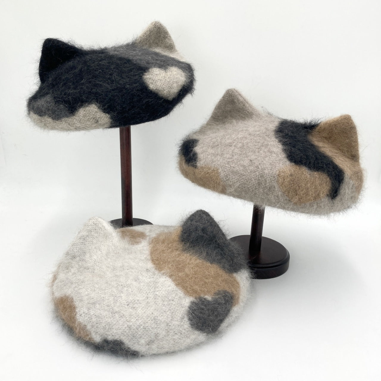 Dodge 猫耳アンゴラ三毛猫ベレー ブラック Dodge/アンゴラ三毛猫ベレー/DD-557 – 水野ミリナーオンラインストア